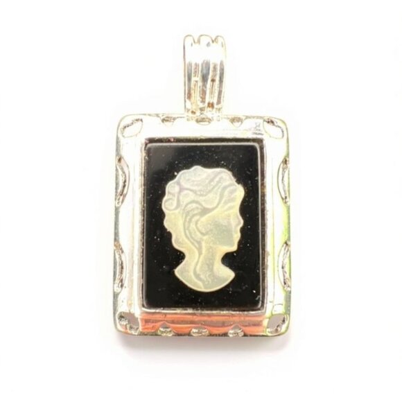 Vintage Silver Cameo Portrait Pendant Decorative Jewelry - Picture 1 of 7